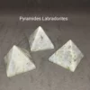 Pyramide en Labradorite