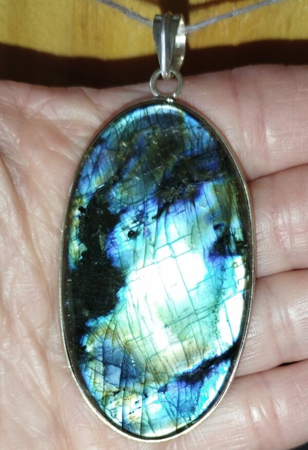 Labradorite serti argent AA+