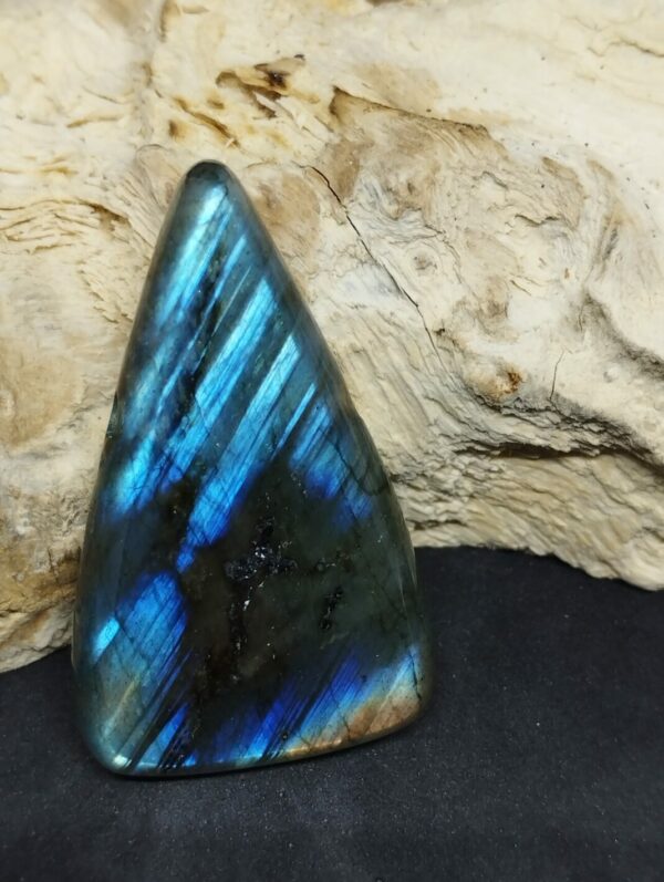 Labradorite percée